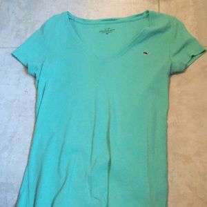 vineyard vines green v-neck